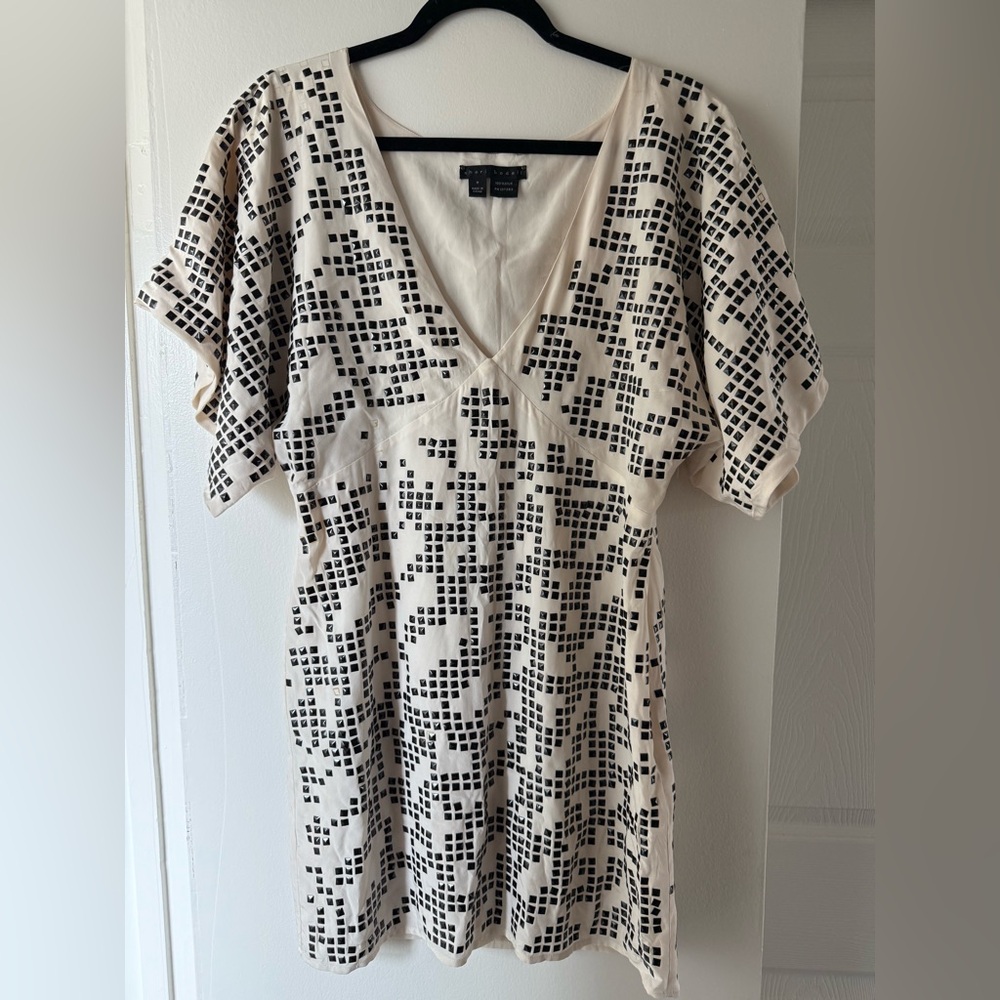 Women's Cream and Black Patterned Top